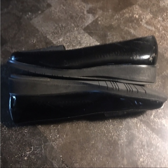 SALVATORE FERRAGAMO WOMAN’S PATENT LEATHER SHOES SIZE 8 2 A’ - Picture 4 of 11